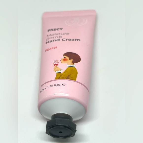 FASCY Moisture Bomb Hand Cream PEACH 40ml / 1.35FLOZ New W/O Box  Made In Korea - Picture 6 of 9